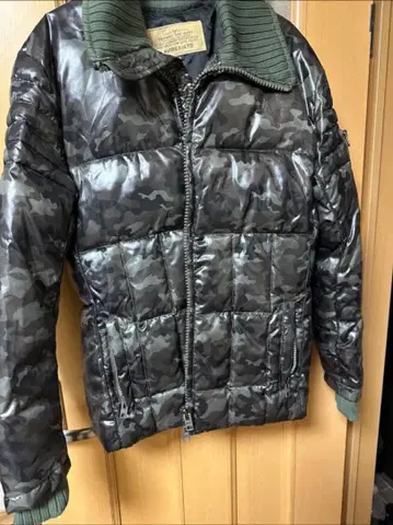 AVIREX 카모플라쥬 카모플라 다운 자켓 M