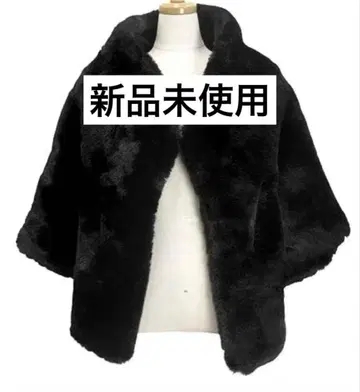 JENNE 리치 볼륨 퍼 케이프 블랙