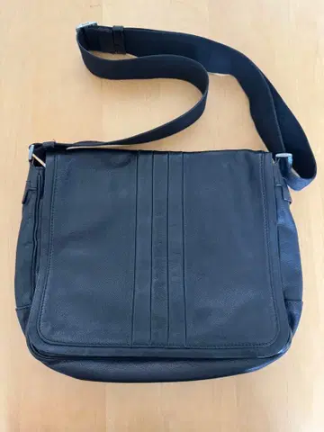 BALLY 블랙 숄더백 메신저 백