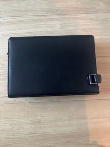 OFFERMANN 블랙 가죽 클러치백