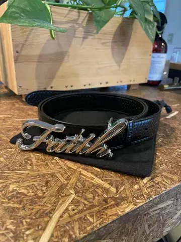 Faith By Luis Black Fake Leather belt