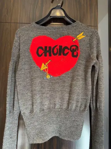 가격 인하했습니다! 비비안 웨스트우드 / 레어템 백 자수 가디건