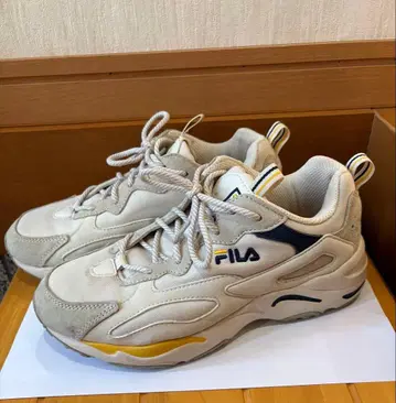 FILA 스니커즈
