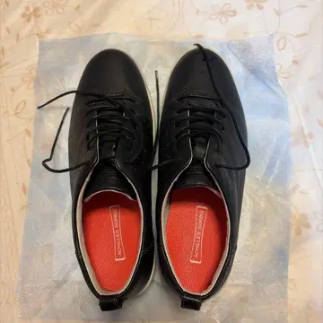 아킬레스 블랙 레이스업 스니커즈