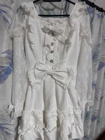 LIZLISA 티아라 리본 티어드 원피스 화이트