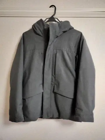 하이브리드 다운 후드티 클리닝 완료 유니클로 UNIQLO 그레이 새상품급