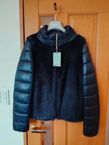 새상품 HERNO 헬노 네이비 퍼 다운 자켓 14A