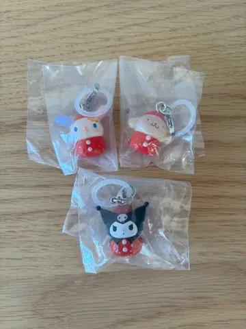 산리오 캐릭터즈 딸기 메지루시 액세서리