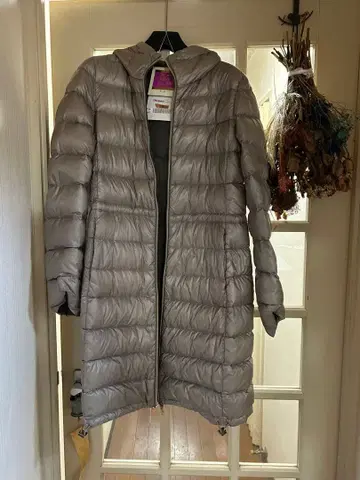 Herno 후드 부착 리버서블 롱 다운 자켓 실버 그레이