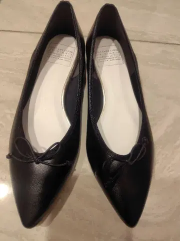 롯데디자인 블랙 LOTTADESIGN 플랫슈즈 23.0cm