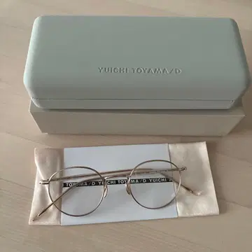 YUICHI TOYAMA 안경