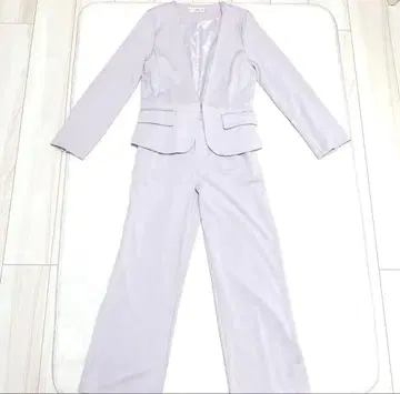 셋업 (팬츠 수트) 주름이 잘 생기지 않는 소재