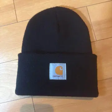 Carhartt 블랙 니트 모자