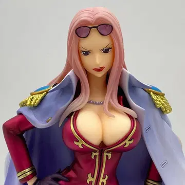 원피스 POP LIMITED EDITION 흑조의 히나 피규어