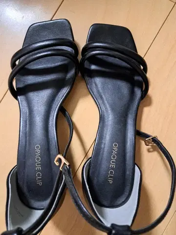 OPAQUE CLIP 블랙 플립플랍 M