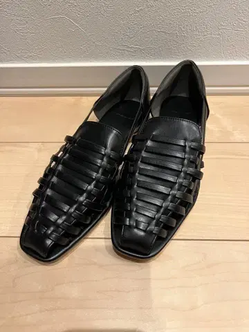 뜨개질 디자인 블랙 샌들