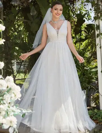 결혼 전 촬영 웨딩 드레스 V넥