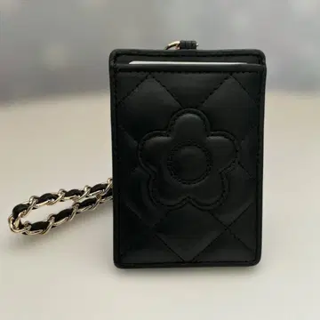 [ 미사용 박스 포함 ] Mary Quant 패스 케이스 세로형 블랙