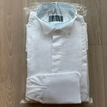 하츠코 엔도 턱시도용 윙카라 셔츠(39/84)