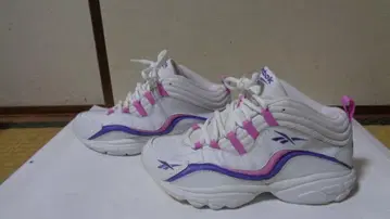 리복 스니커즈 화이트/핑크/퍼플