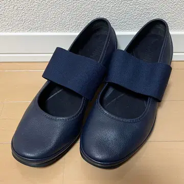 [수회 사용 정도] 캠퍼 올라이트 펌프스 가죽 네이비