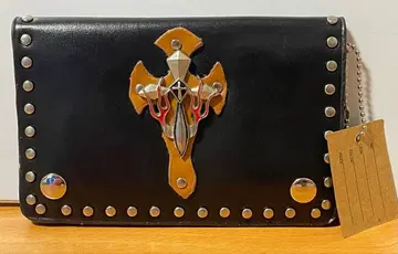 스터드 장식 가죽 장지갑 크로스 모티브