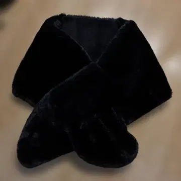 SOD 블랙 퍼 머플러