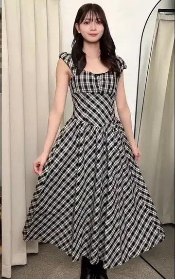 holiday&holiday 체크 무늬 슬리브리스 롱 원피스