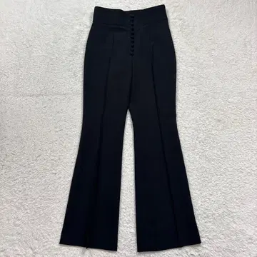 새상품급 마메쿠로구치 20ss 부츠컷 슬랙스 팬츠 블랙