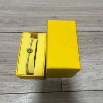 스와로브스키 팔찌