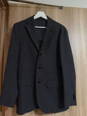 다크 그레이 체크 무늬 테일러드 자켓 44