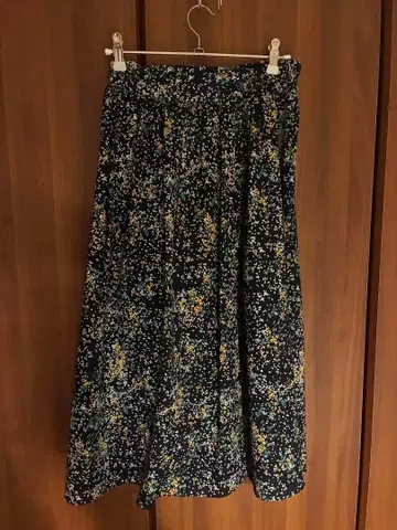 MACPHEE 맥피 미디엄 스커트