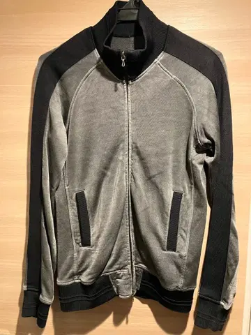 ATTACHMENT 어태치먼트 집업 3 L 그레이 저지