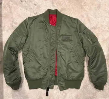 ALPHA INDUSTRIES MA-1 플라이트 자켓