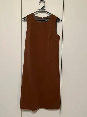 [ 새상품급 ] theory 띠어리 원피스 무릎 기장 브라운