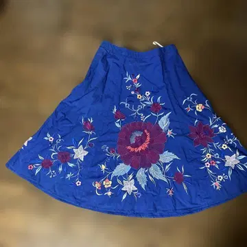 FRENCH CONNECTION 자수 플레어 스커트 사이즈 6