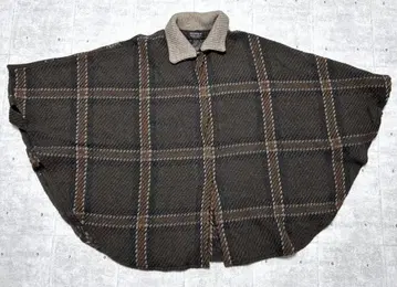 새상품 정가 28600엔 존 브라니건 울 케이프 판초 체크 패턴