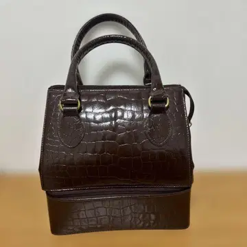 다크 브라운 크로커다일풍 핸드백