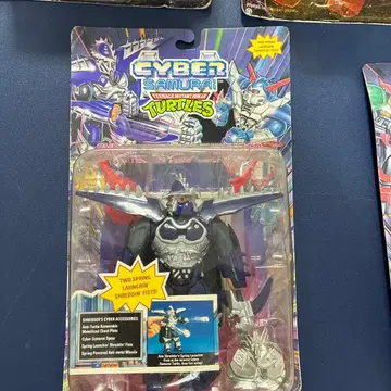 닌자 터틀즈 사이버 슈레더 피규어