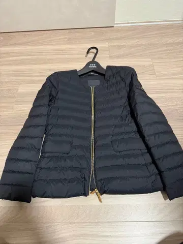 TATRAS NOKO 블랙 02 라이트 다운 자켓