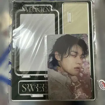 YEONJUN 스위트 디자인 아크릴 스탠드