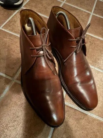 브라운 가죽 처카 부츠