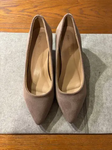 NATURAL BEAUTY BASIC 스웨이드 펌프스 23.5cm