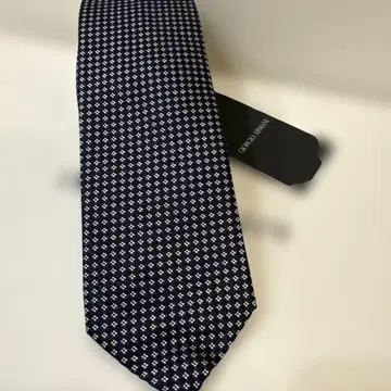 미사용 새상품 Giorgio Armani 네이비 기하학 패턴 넥타이