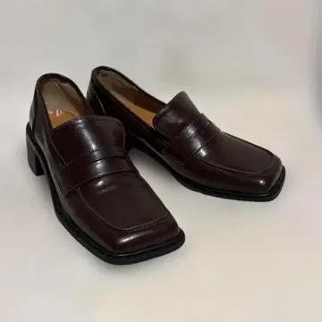 Didot.showroom 스퀘어 힐 로퍼 24cm 브라운