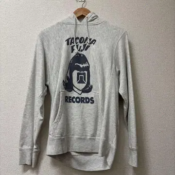 TACOMA FUJI RECORDS 후드티 라이트 그레이