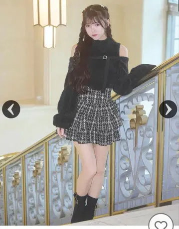 미셸 마카롱 체크 트위드 프릴 슬림 레그 스커트