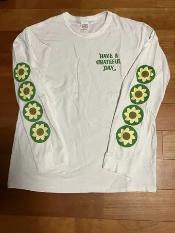 HAVE A GRATEFUL DAY 긴팔 티셔츠 M 사이즈