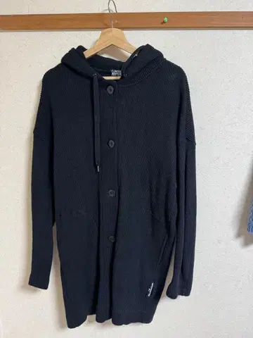 후드 부착 리브 편직 후드티 H C 자수