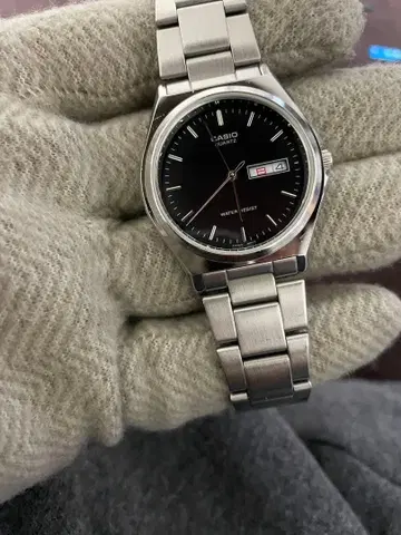 CASIO 쿼츠 손목시계 블랙